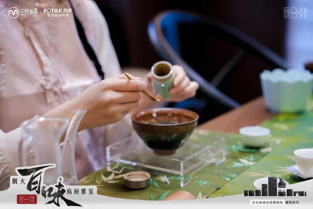 方太颂钵疗愈与茶艺表演现场照片4